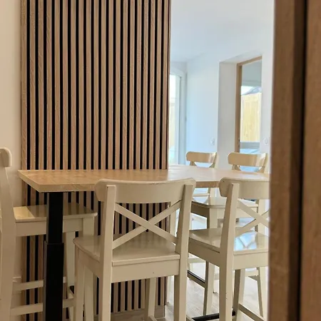 Maison De A 900m De La Holiday home